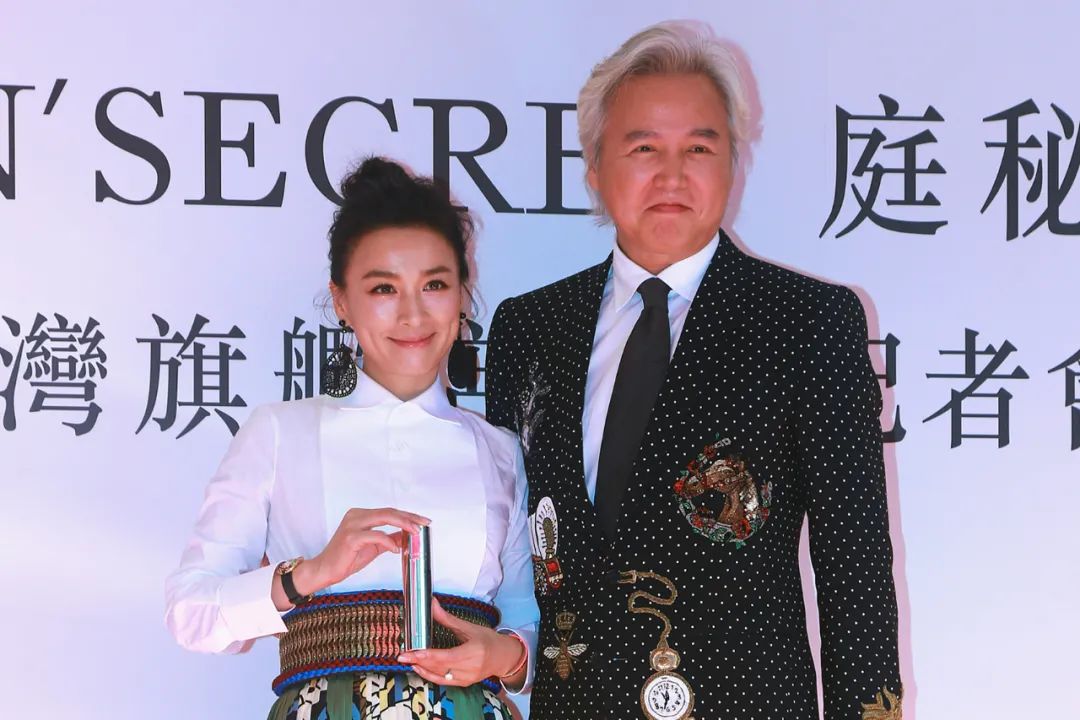 张庭夫妇做什么赚钱了吗,张庭夫妇到底多少身家