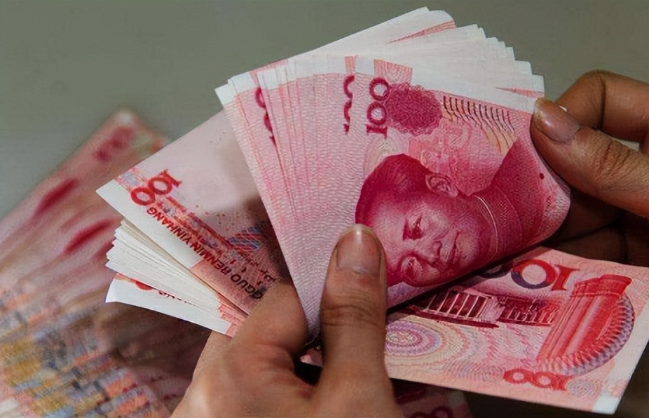 当银行存款取不出来，储户们该如何应对？