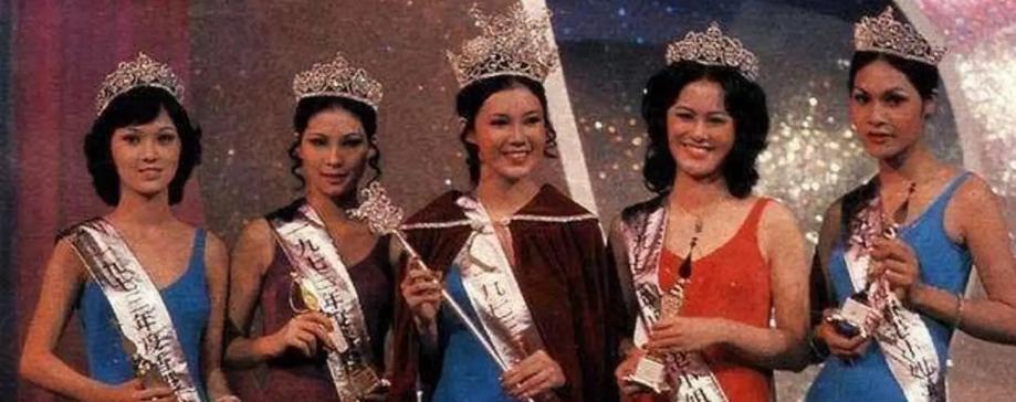 三座城堡试图改运，却依然摆脱不了富不过三代的魔咒