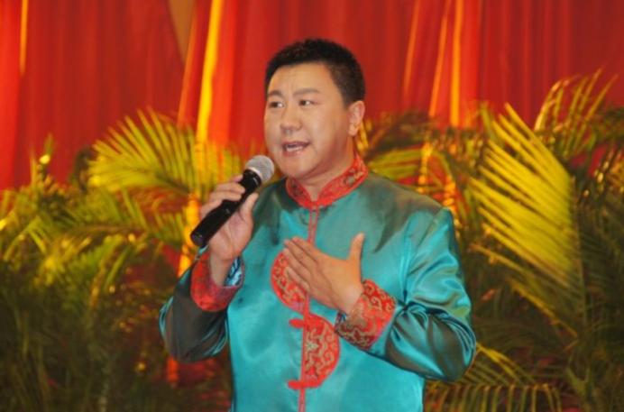 刘大脑袋和赵本山谈偷菜,大脑袋和赵本山的关系