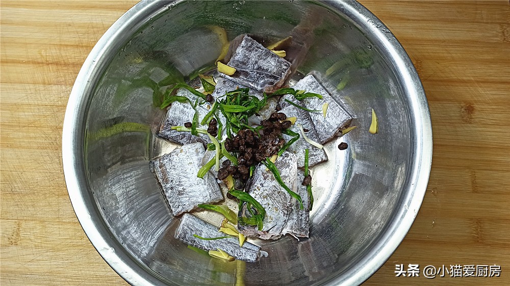 懒人带鱼的家常做法窍门,带鱼怎么焖好吃简单