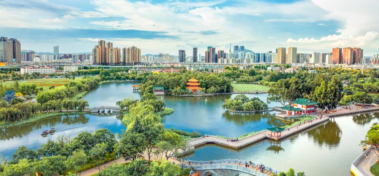 老挝*民报人**网站刊文盛赞昆明已成为世界向往之城