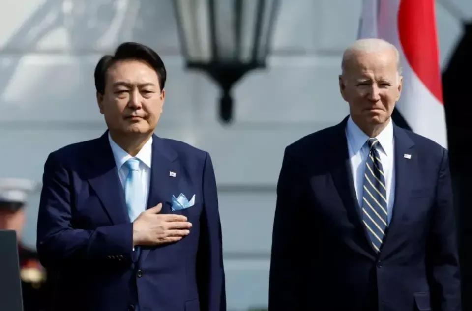 外国人评论中国游客入韩挂黄牌,吐槽挂黄牌