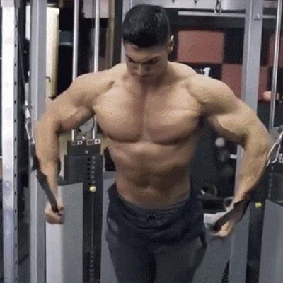 胸肌中缝多久能练出,如何练好胸肌外沿和下沿