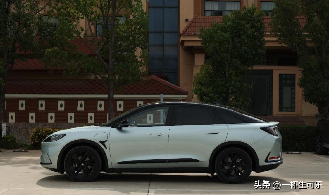 极狐阿尔法s森林公园版,阿尔法极狐s森林版高清图