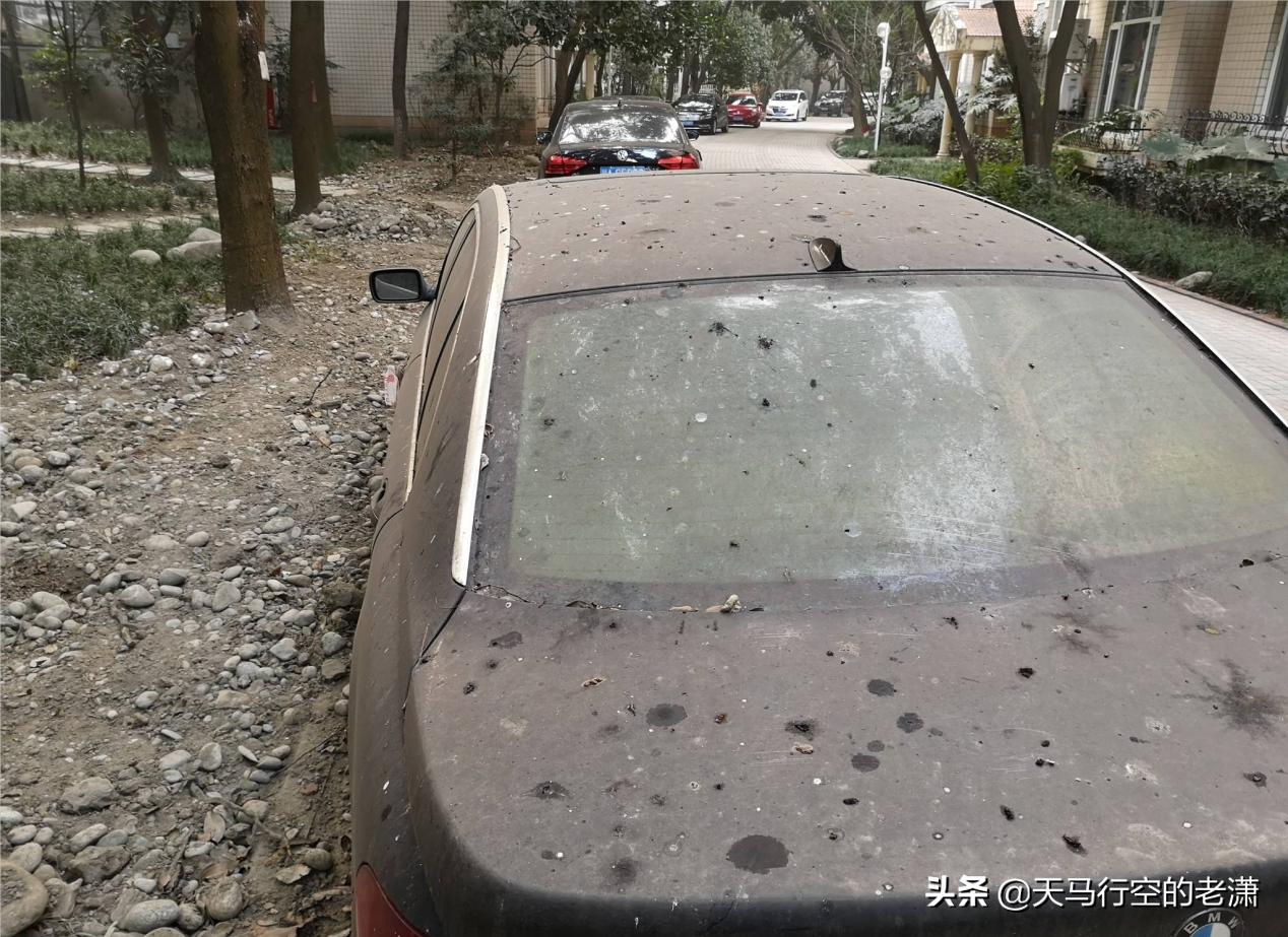 汽车溜车为了不撞到怎么操作,汽车溜车最快解决办法