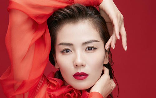 有颧骨的人怎么会显的好看,高颧骨是显老还是显年轻