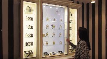 阿迪达斯和gucci大秀,gucci与adidas