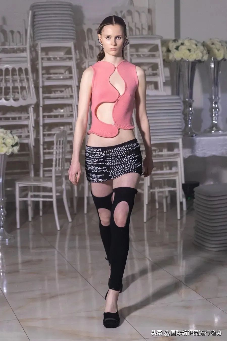 现实中的皇帝的新装,皇帝的新装设计