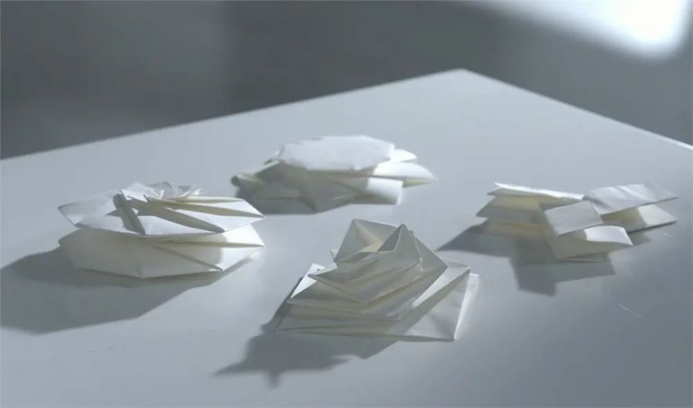 乔布斯的黑色毛衣，他只收了175美元