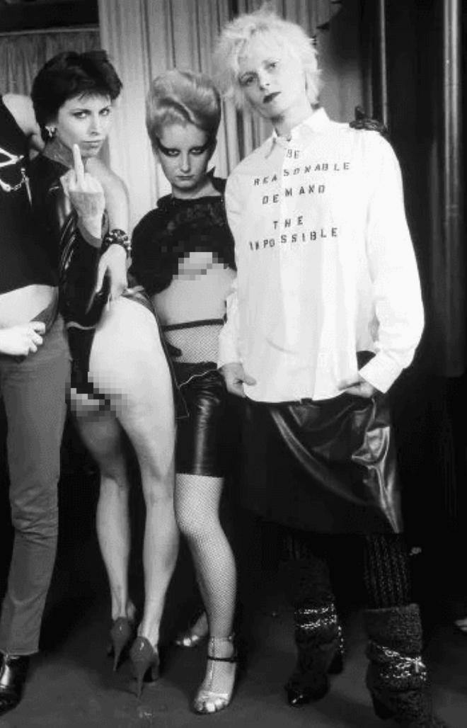 viviennewestwood小蛮腰,viviennewestwood什么时候死的