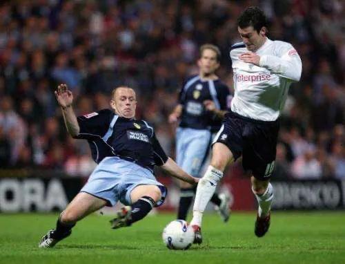 阿森纳对维拉利物浦对水晶宫,英超热刺2:1南安普顿比赛集锦