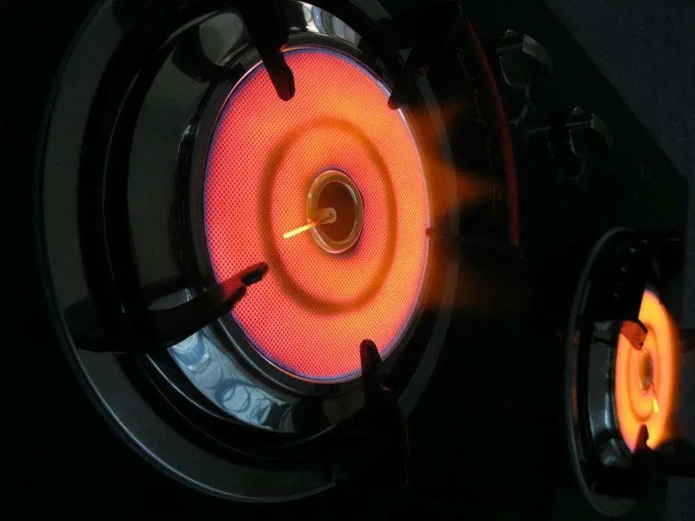 为什么很多人都开始嫌弃“燃气灶”？看完才知道，他们是真聪明