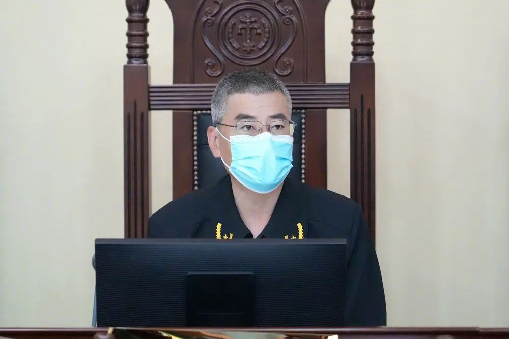 小区排水管堵塞造成损失谁担责,高层下水道堵了造成损失如何起诉