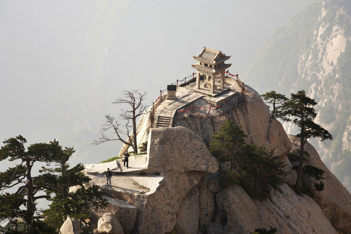 中国最美十大名山排名第一的是,国内最美的10大名山