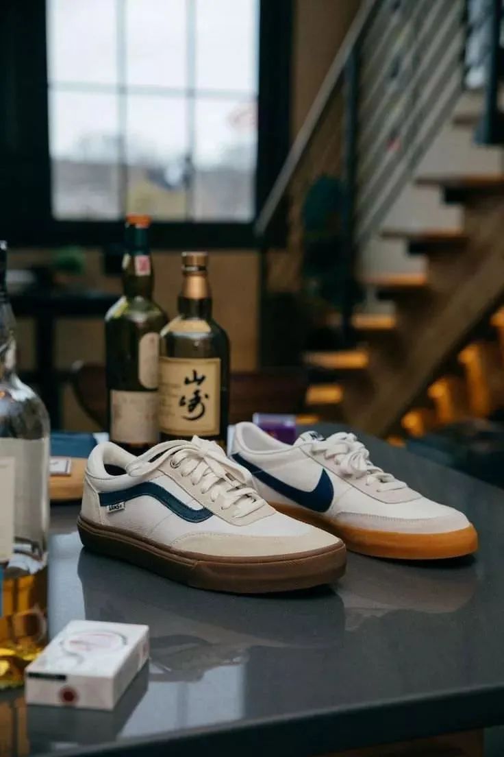 一穿就上瘾的时尚鞋,最新款的胶底鞋