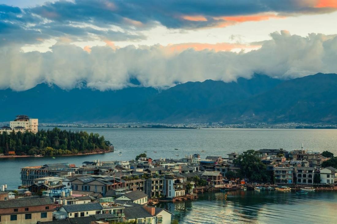 最适合养老的国际城市,中国最宜居的省会城市养老胜地