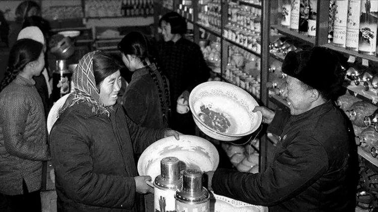 八十年代供销社买过的日用商品 (6070年代供销社卖的日用品老物件)