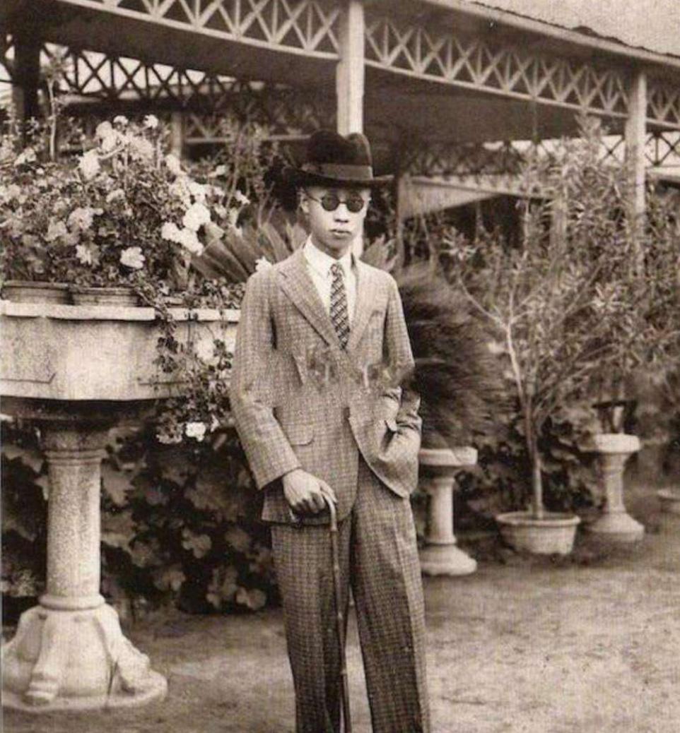 溥仪百达翡丽,溥仪百达翡丽定制龙表