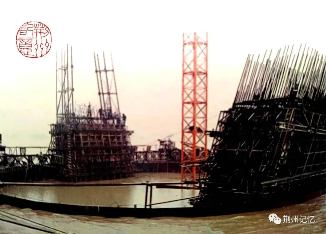 荆州新建两座长江大桥,荆州长江大桥的真实事件