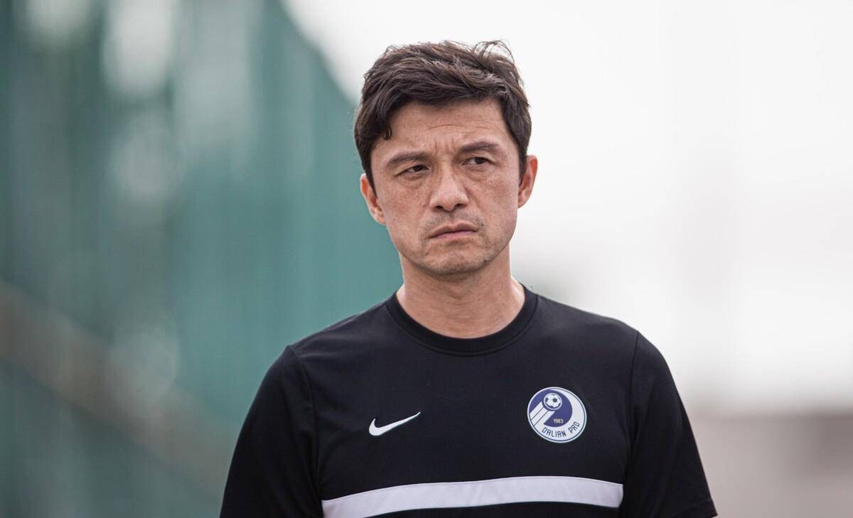 国足主教练被抓新闻报道,国足队长假摔