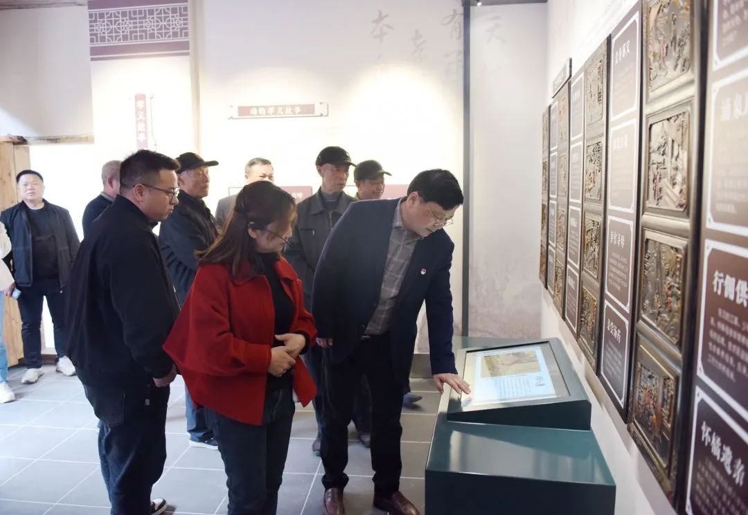 清明缅怀革命先烈赓续红色基因,清明缅怀革命先烈传承红色记忆