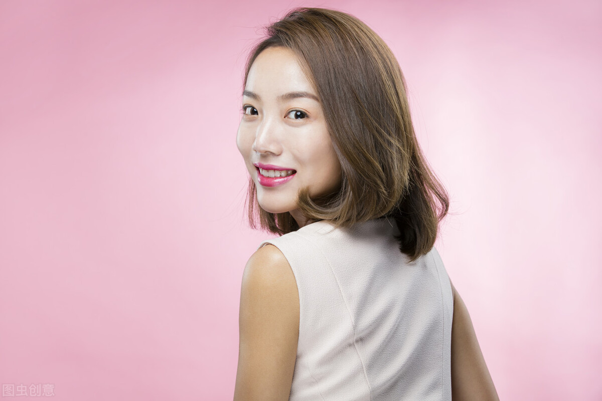 喜欢上一个有家室的女人是悲哀的,喜欢上一个有婚姻的女人怎么办