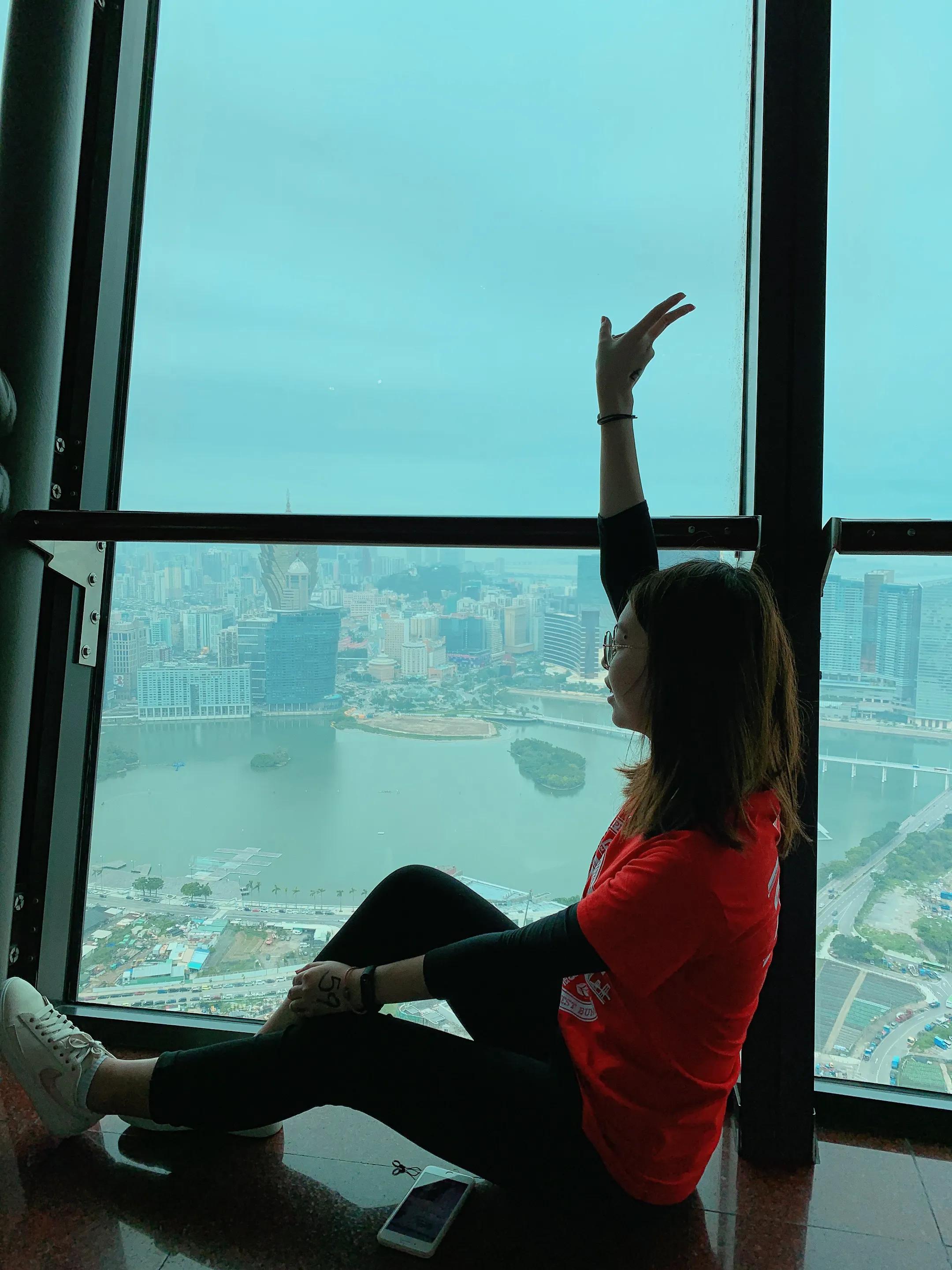 在澳门塔里面看蹦极,在澳门蹦极