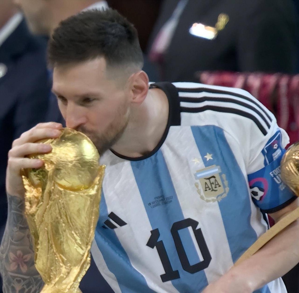 五大联赛梅西助攻,梅西五大联赛进球数追平c罗