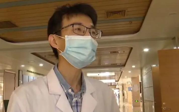 蛇吃毒蛇为什么不会中毒,蛇吃生肉为什么不会得病