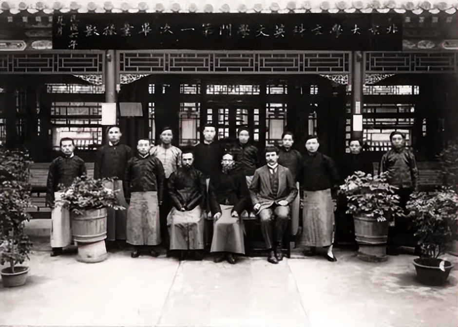 《性史》：中国第一本提倡性教育的书，因涉黄被封88年