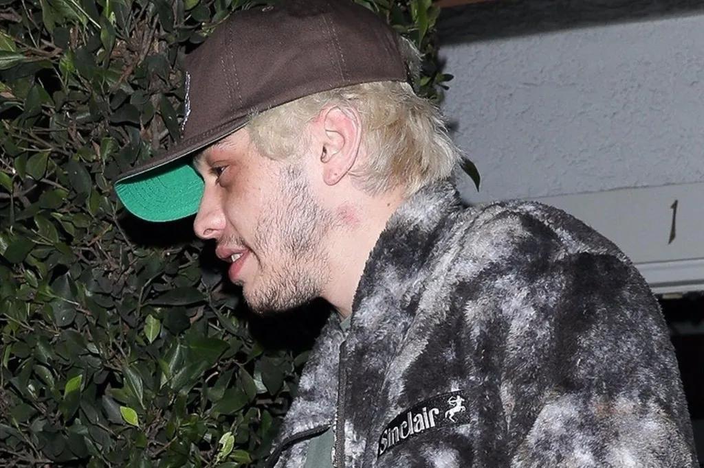 曝金卡戴珊谈侃爷新恋情,金卡戴珊想念以前的侃爷