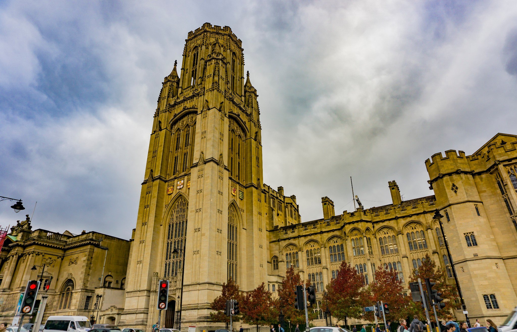 英国布里斯托大学硕士研究生毕业,英国布里斯托大学商业分析硕士