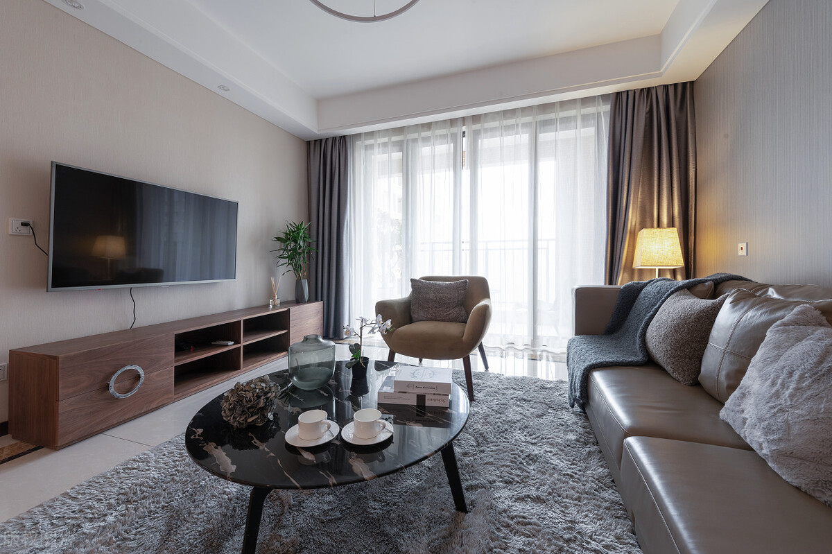 电视机开机闪一下就黑屏自救方法,lg电视机开机三秒就黑屏自救方法