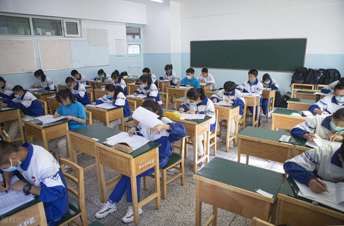 自考本和专升本哪个好些,自考本和专升本有什么区别