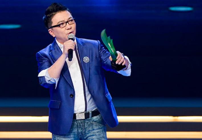 足球神童视频,周了了足球神童视频直播