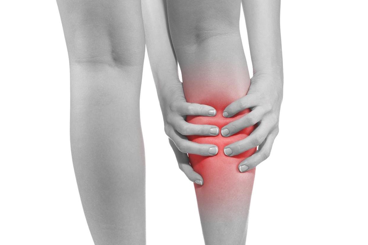 肩膀特别痛引起肝癌的几率大不大,肩膀痛查出是肝癌是中期还是晚期