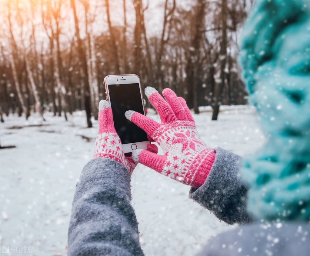 手机最伤电池的三种充电方式,注意了这4种充电方式非常伤手机