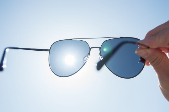 米家的偏光镜套镜怎么样,米家太阳镜跟尼龙太阳镜区别