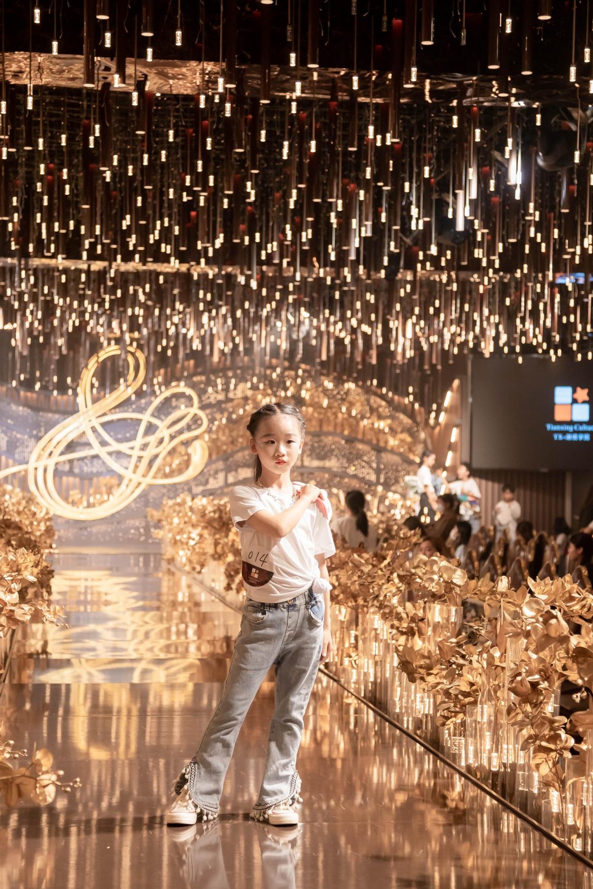 鎱堟邯椤跺皷绔ユā,2023绮捐嫳绔ユā瓒呯骇鑱旇禌