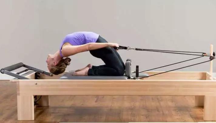 学普拉提还是学瑜伽比较赚钱,学瑜伽普拉提教培怎样不花冤枉钱