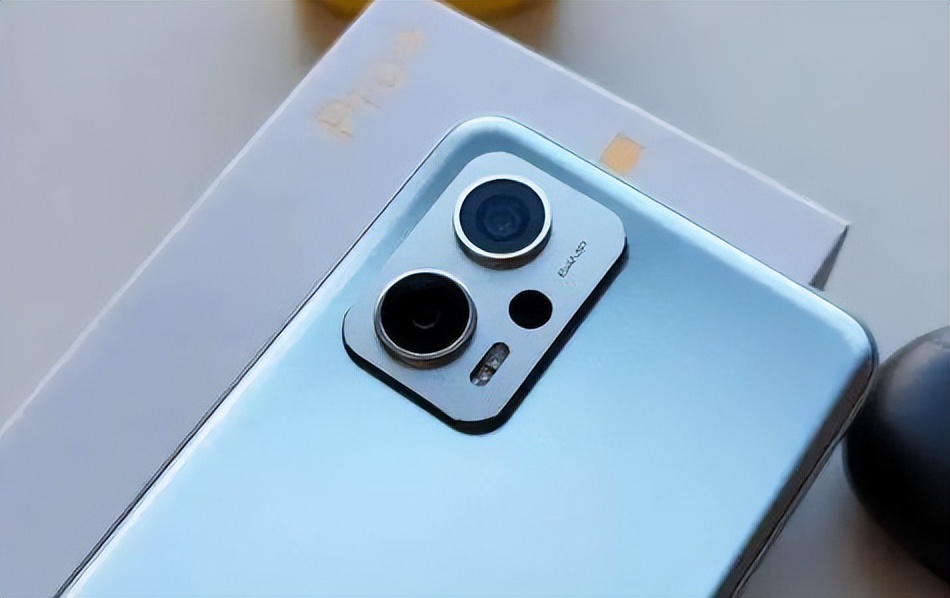 1500元左右的手机哪几款性价比高,预算1000左右可以入手哪几款手机