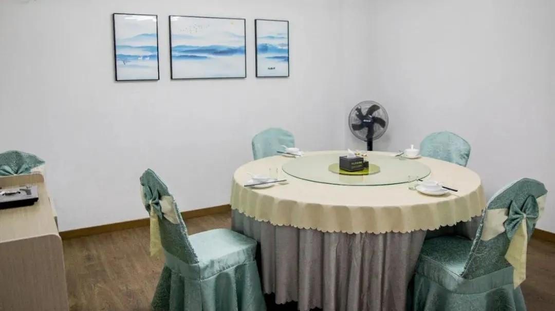 人均38吃撑!泉州这家地道海鲜楼,一桌全是好料