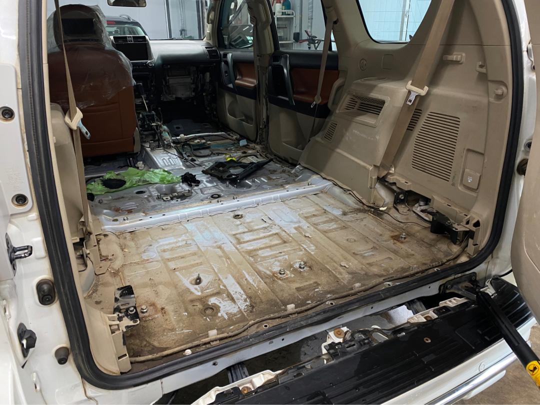 丰田霸道老车翻新升级好的出售,搞工地车翻新