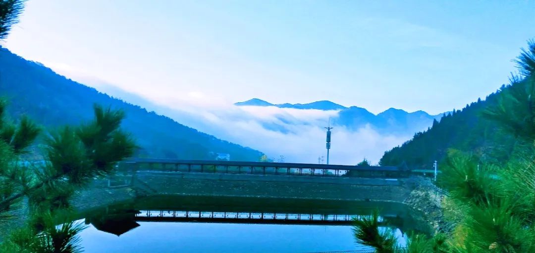 夏日峡谷漂流推荐无漂流不夏天,溪流欢畅