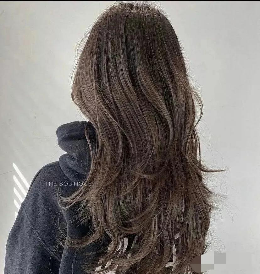 中长发高层次烫发中年人,高层次中长发发型烫发教程