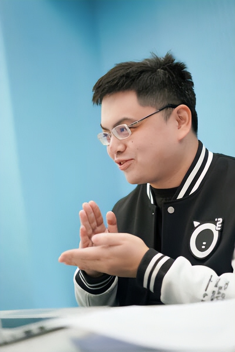 atlas游戏视频攻略,崩坏星穹铁道黑塔和桑搏谁更强