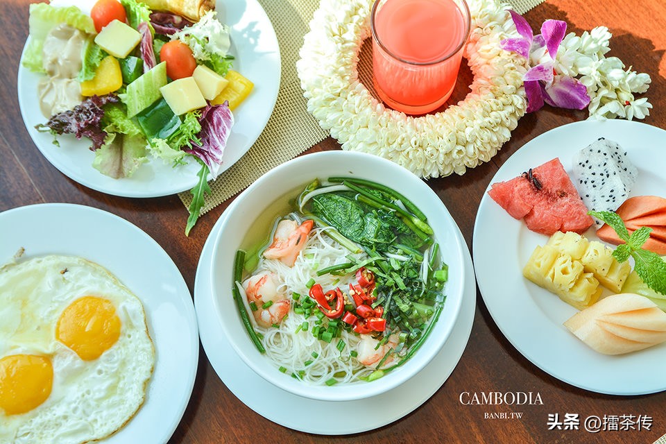 五星级的金边圣卡酒店,眺望洞里萨湖按摩SPA泳池设施俱全