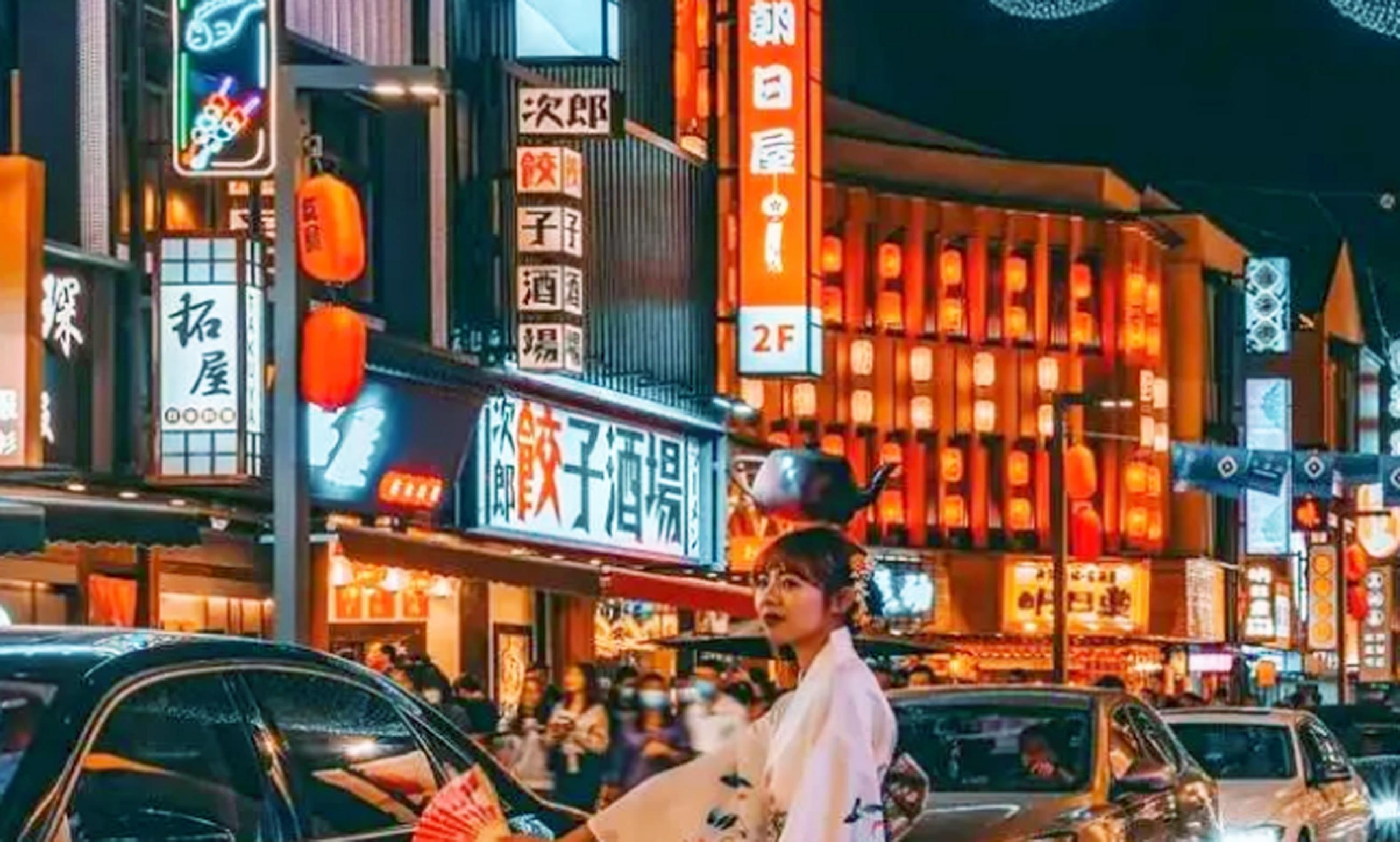 冲上热榜第2，风俗店“头牌”再就业，竟被日本人拍得如此好看