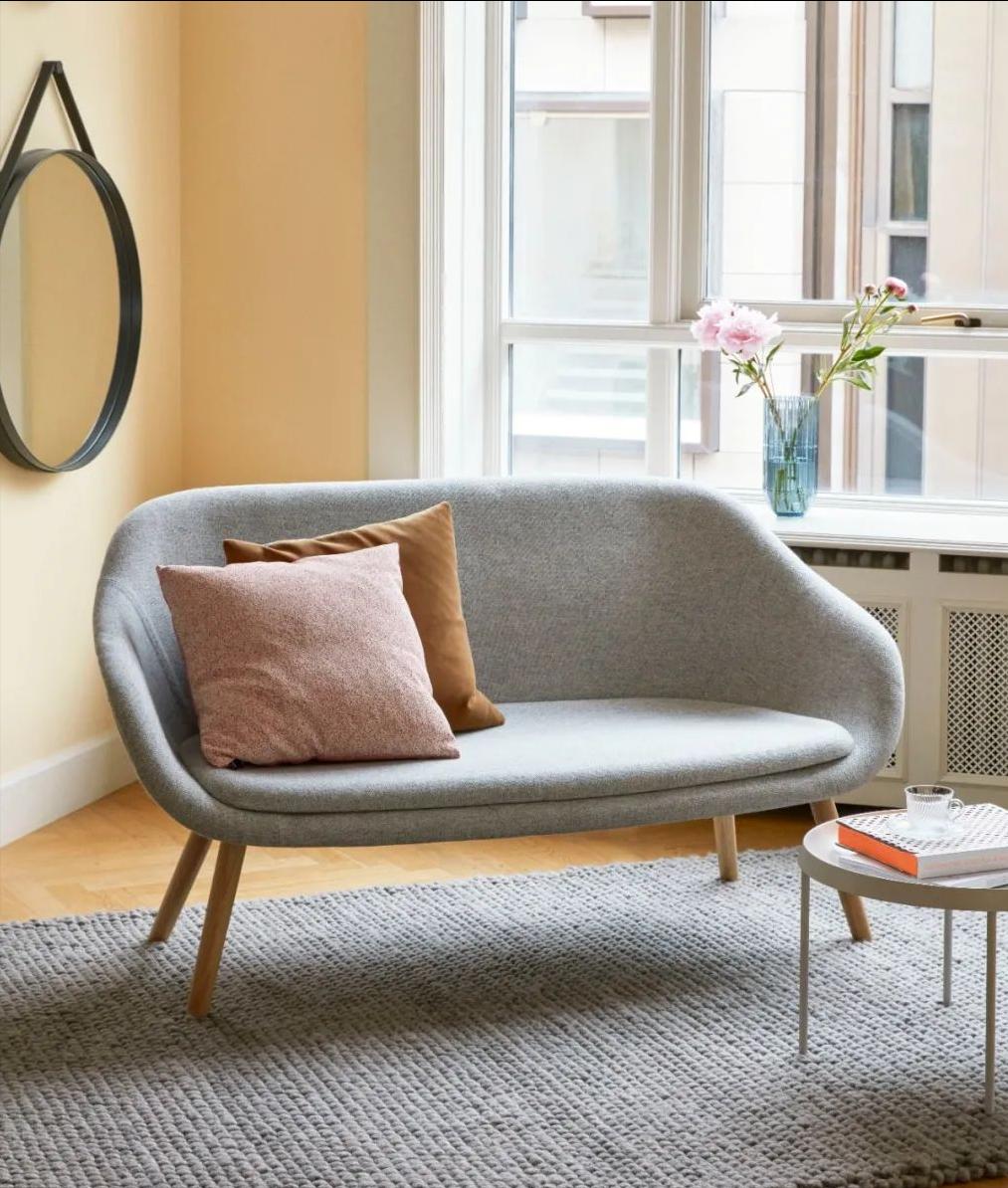 沙发选比较小客厅会显得比较大吗,不设限就拥有无限可能